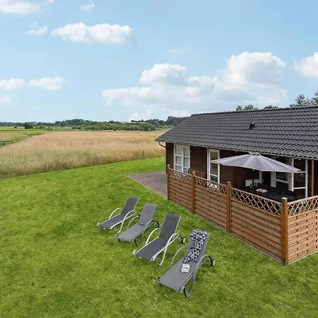 4 Bedroom Cozy In Haderslev * Diernæs