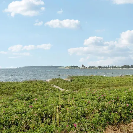 4 Bedroom Cozy In Haderslev *