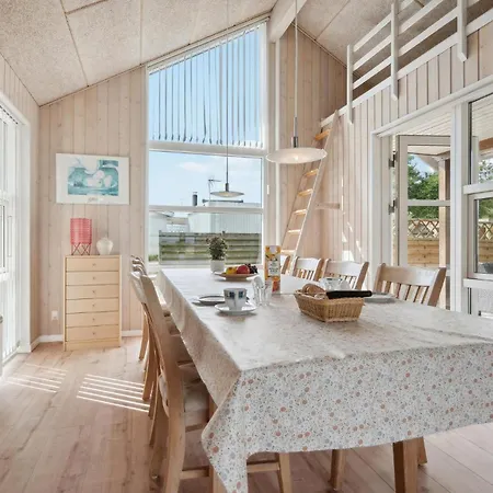 4 Bedroom Cozy In Haderslev Prázdninový dům Diernæs
